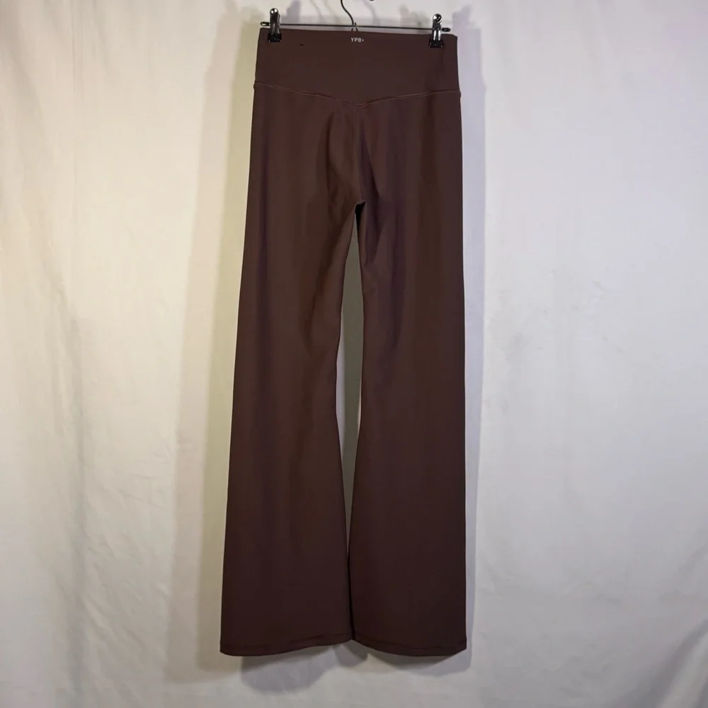 YPB Your Personal Best Abercrombie & Fitch SculptLUX Flared Yoga Pants - Picture 4 of 6